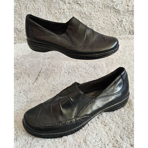 Michel M... Black Leather Comfort Pleat Detail Womens April Loafers Shoes Sz 8.5
